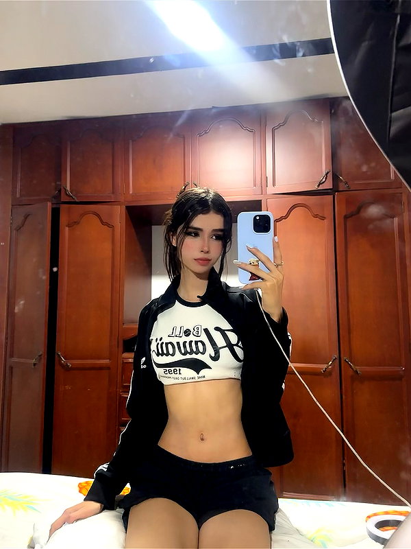 isabela_quintero25 instagram image archive image