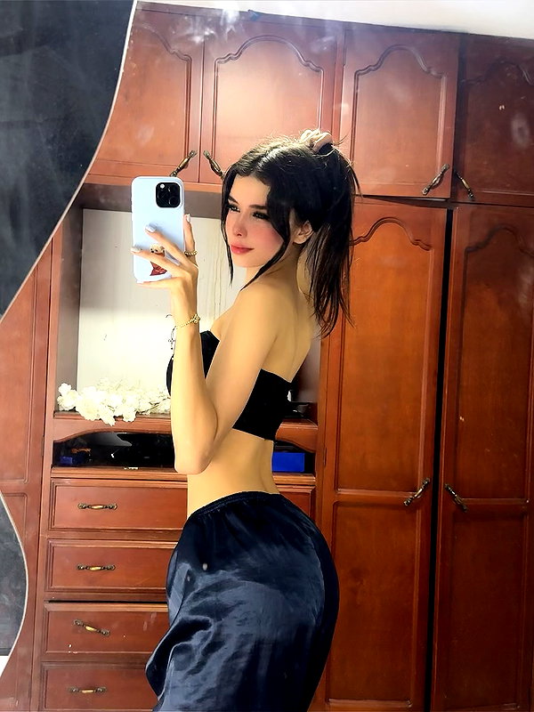 isabela_quintero25 instagram image archive image