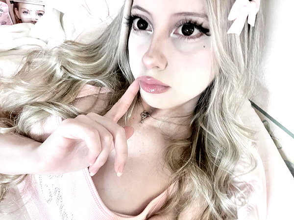 itgirlhan instagram image archive image