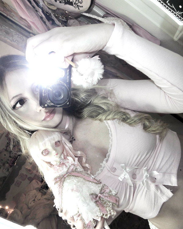 itgirlhan instagram image archive image