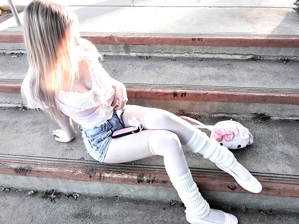 itgirlhan instagram image archive image