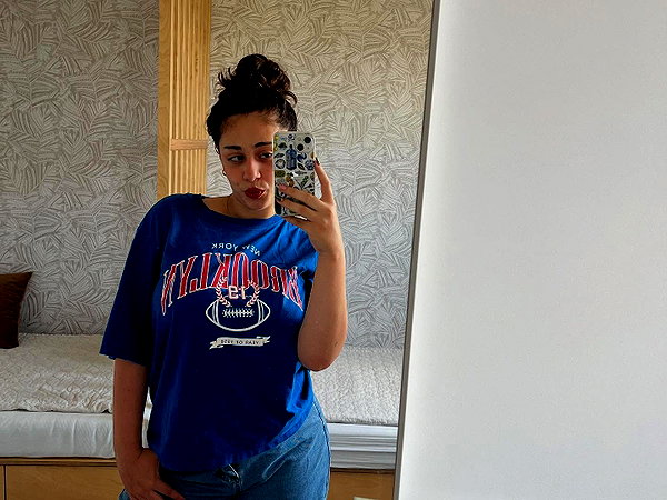 itsellerrrrrrr instagram image archive image