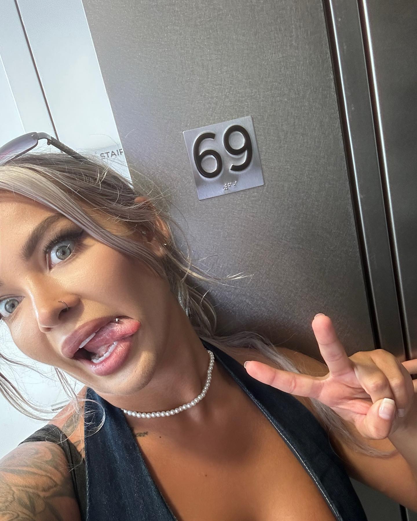 itshayleydavies instagram image archive image