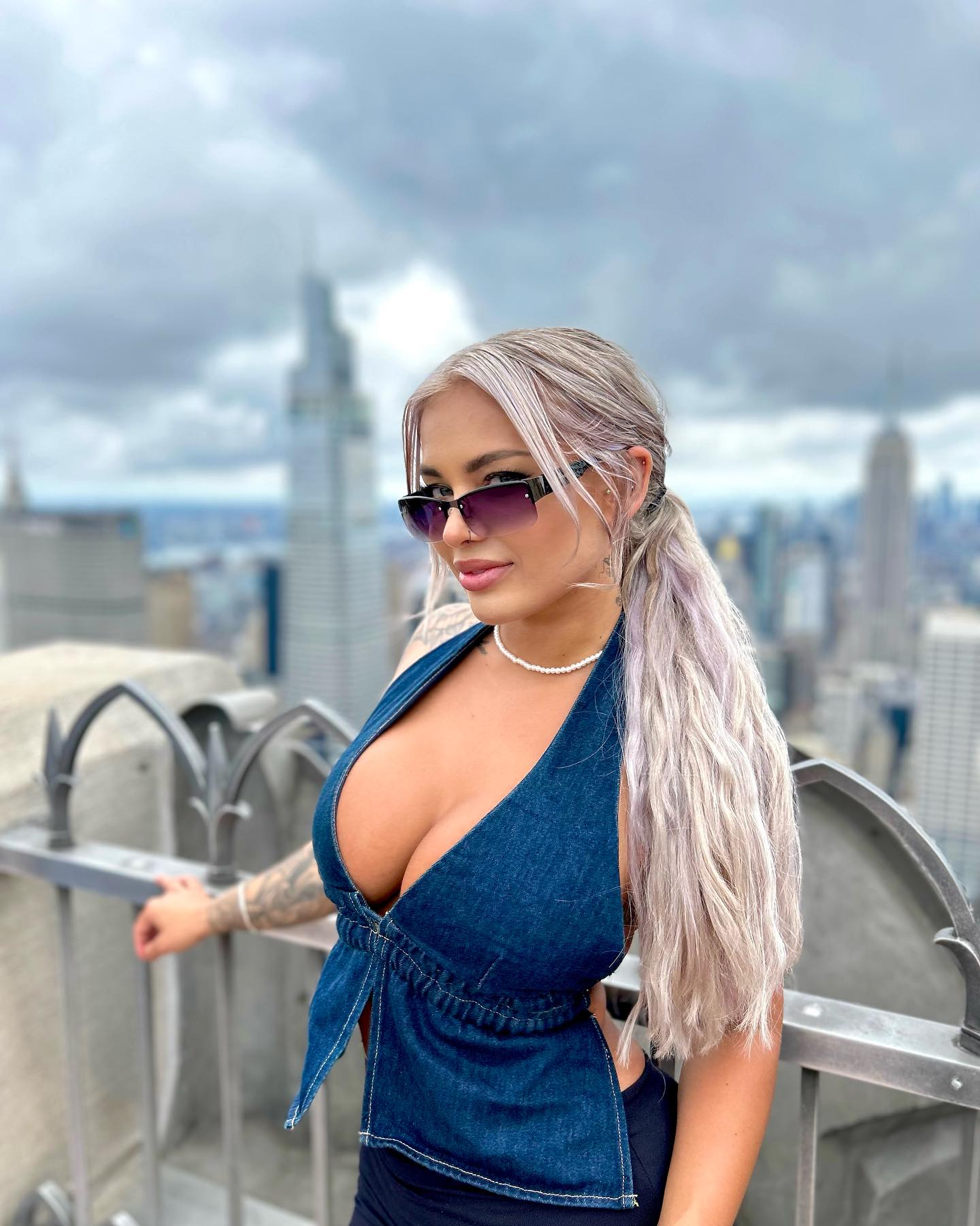 itshayleydavies instagram image archive image