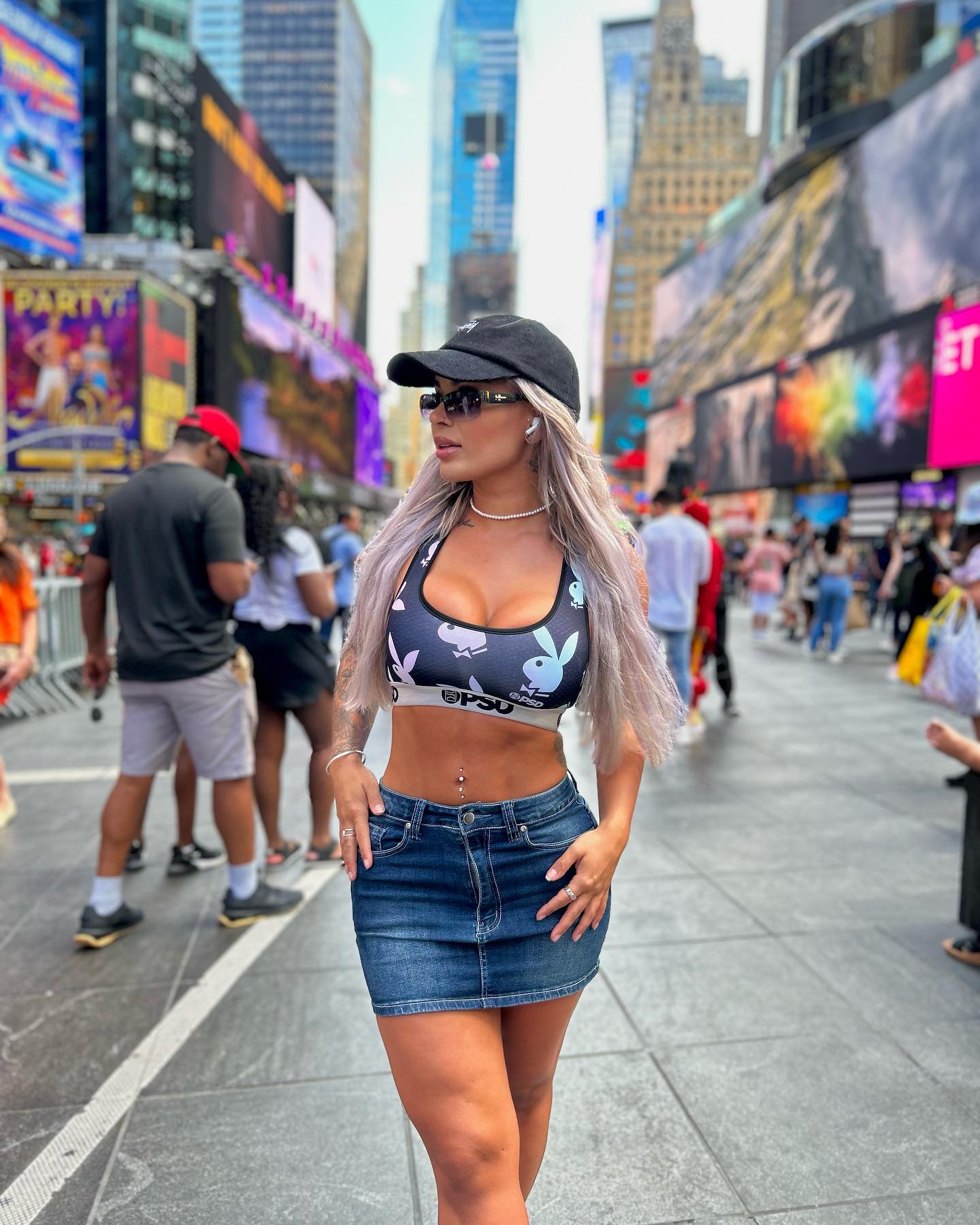 itshayleydavies instagram image archive image