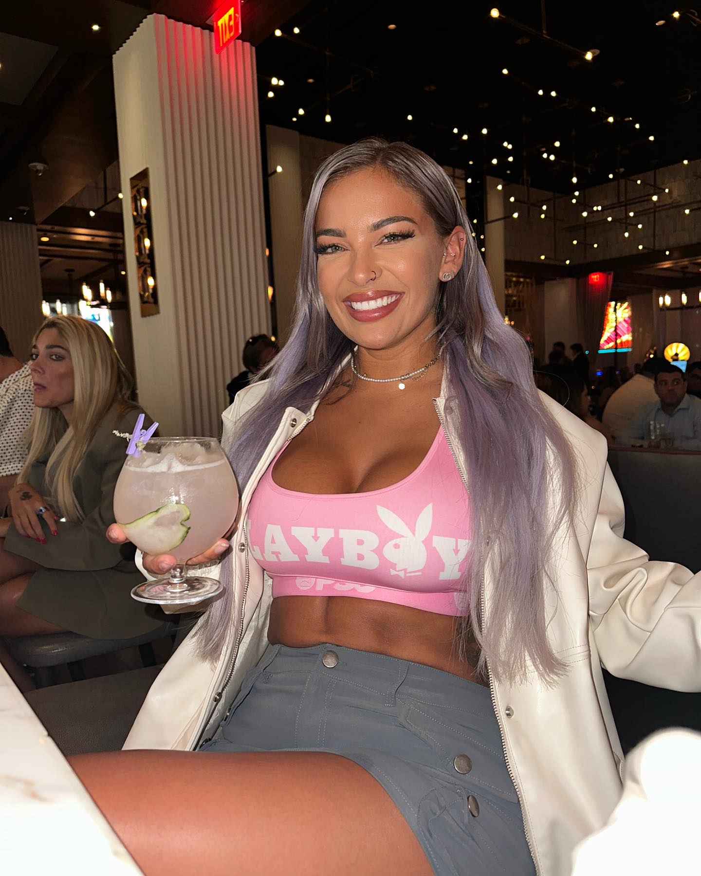 itshayleydavies instagram image archive image