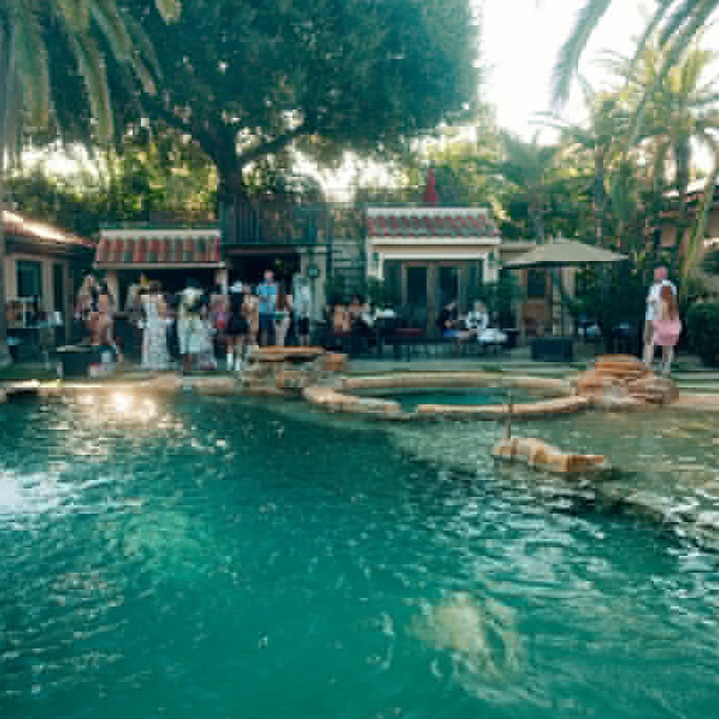 itshayleydavies instagram image archive image