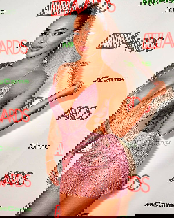 itshayleydavies image ~ Altpins