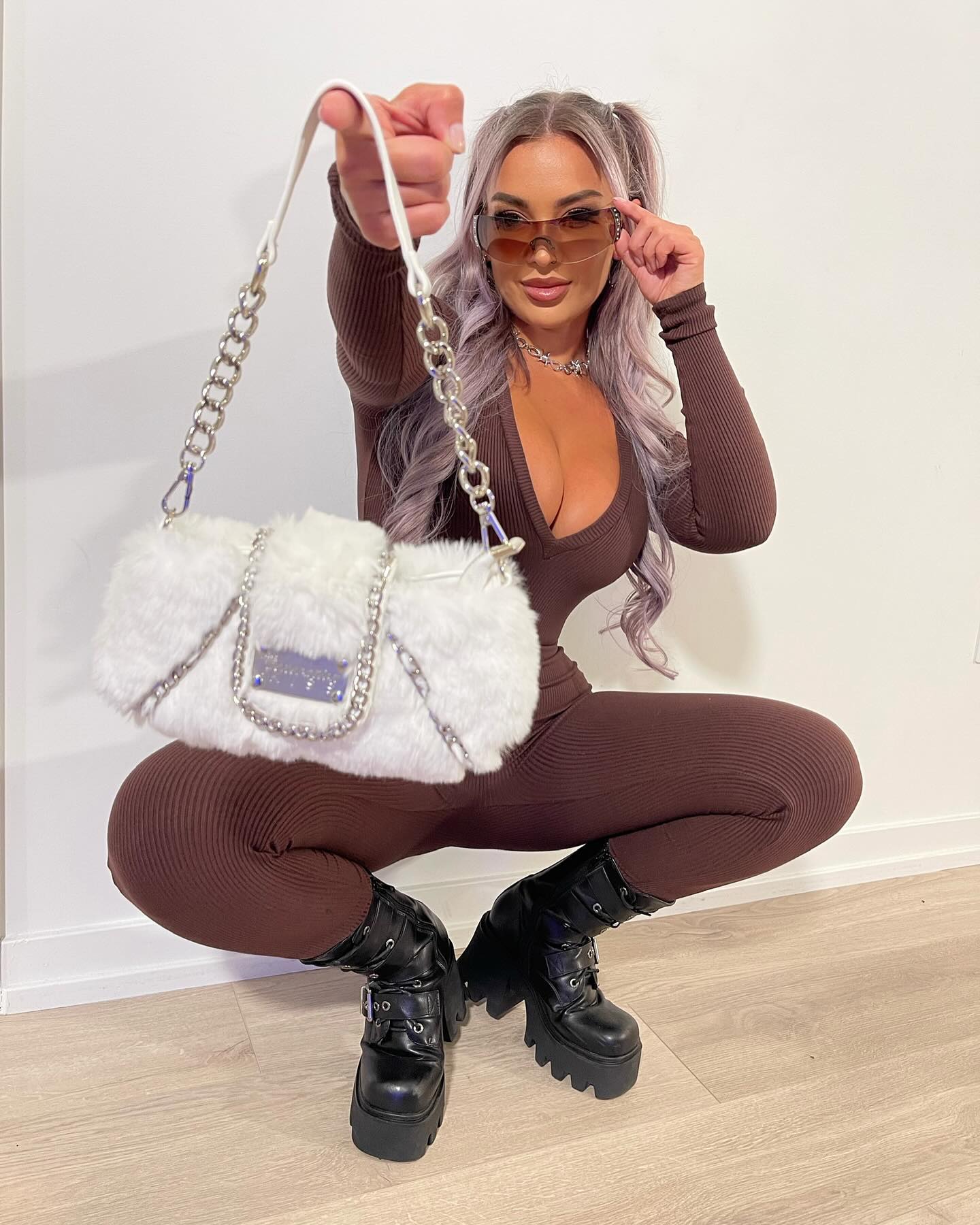 itshayleydavies instagram image archive image