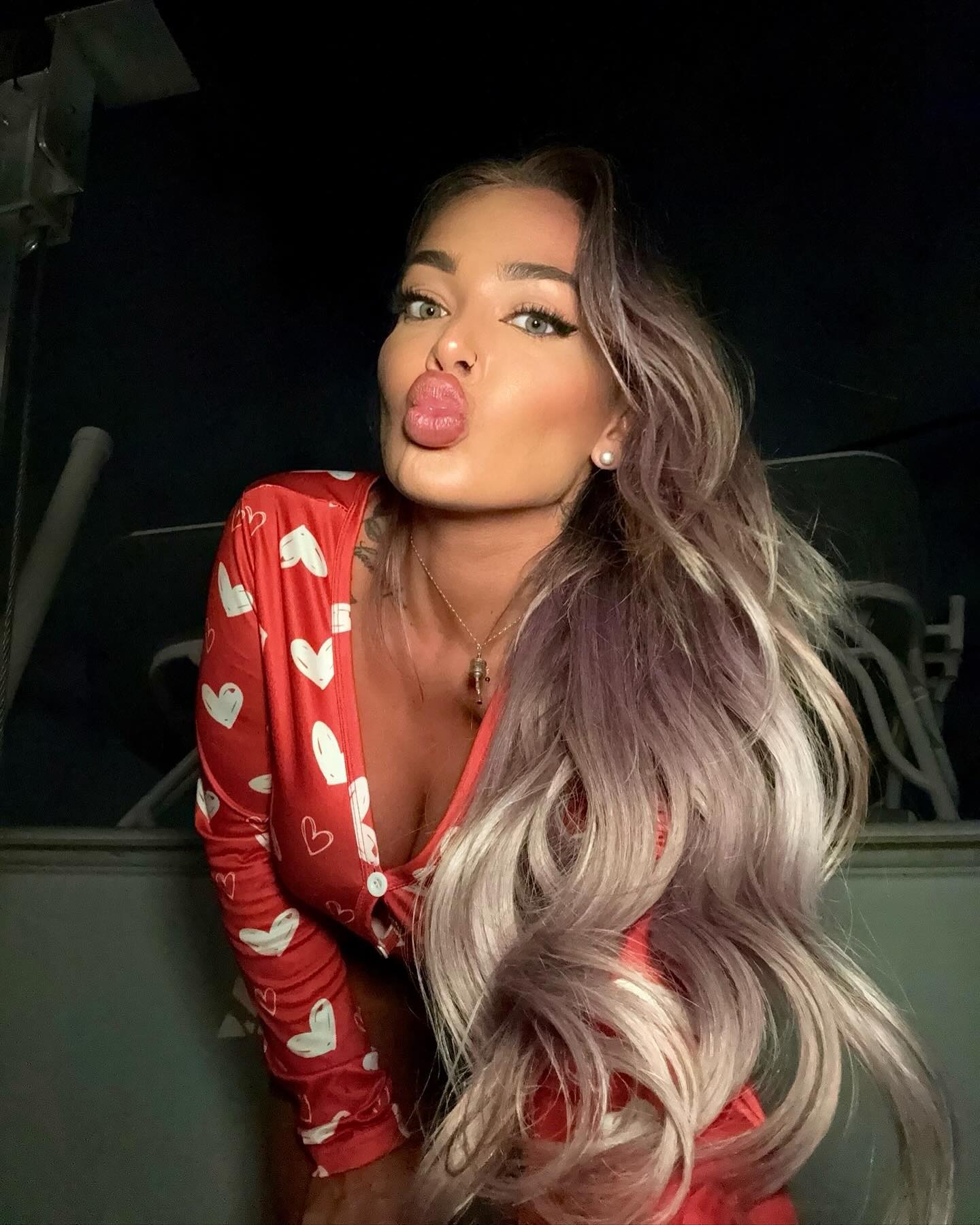 itshayleydavies instagram image archive image