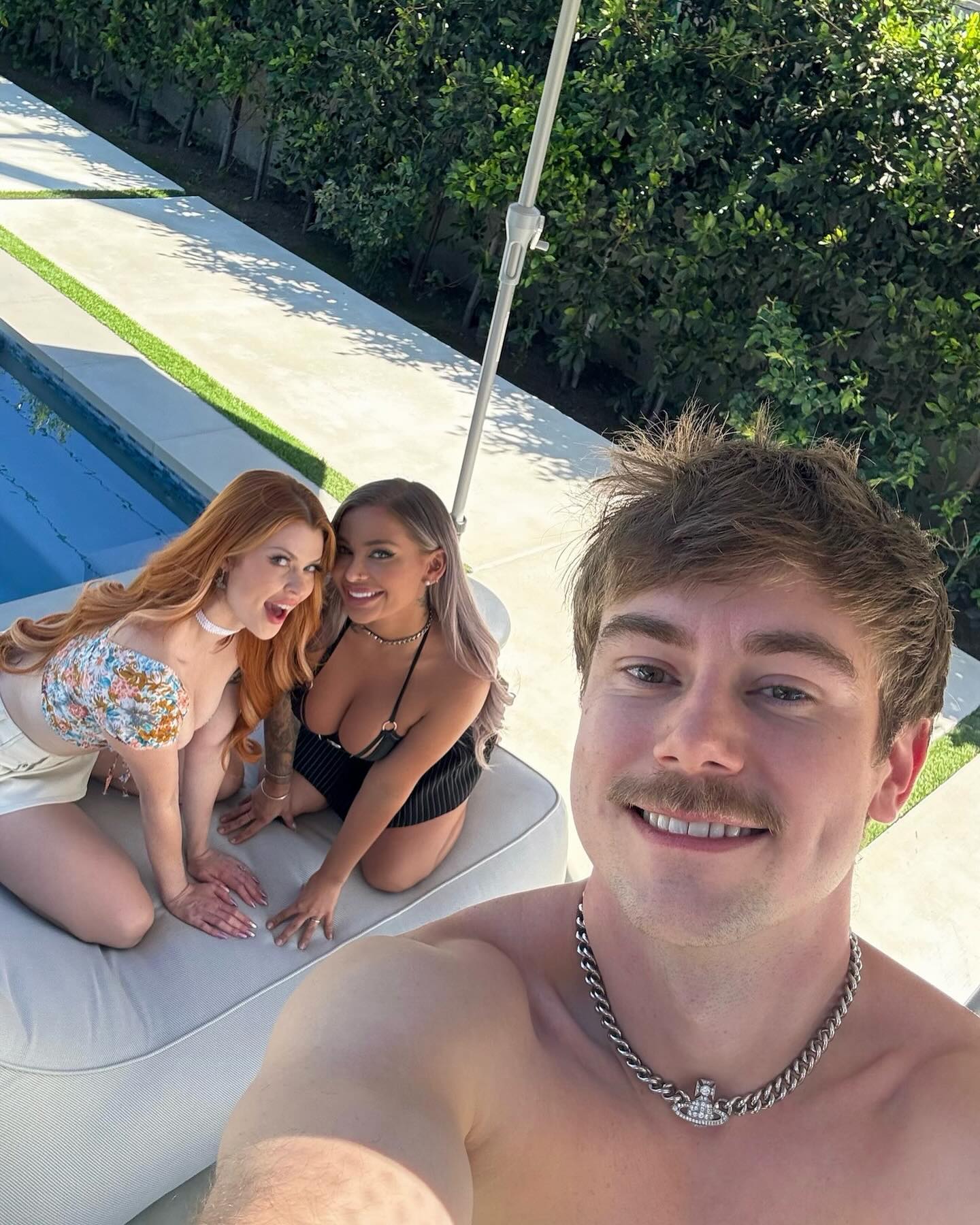 itshayleydavies instagram image archive image