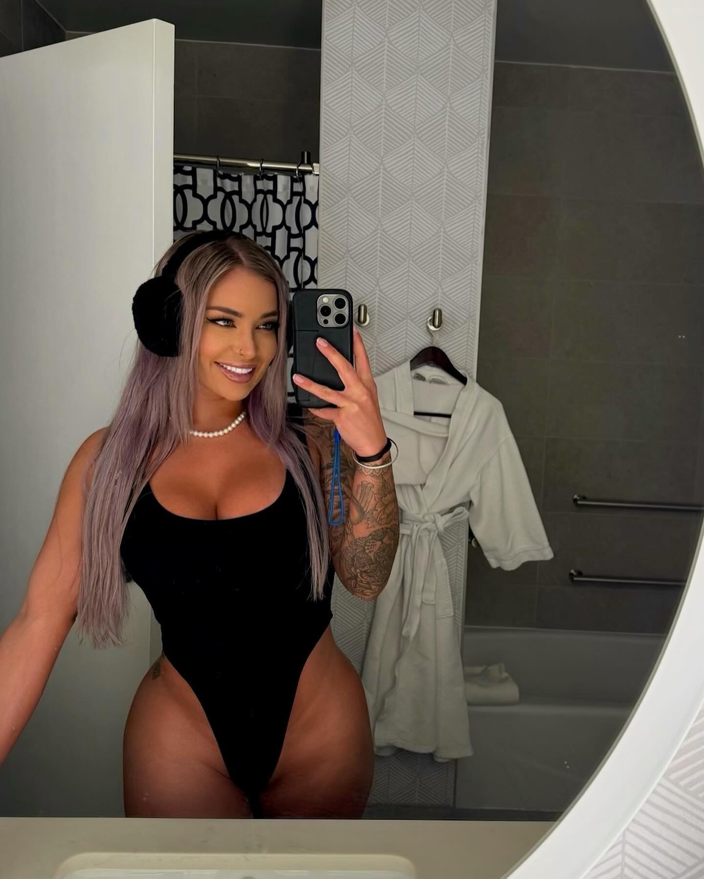 itshayleydavies instagram image archive image