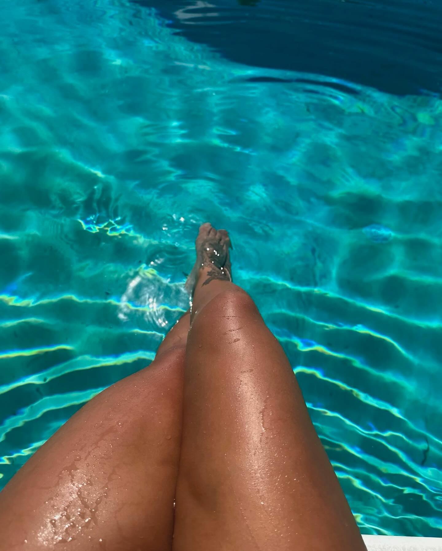 itshayleydavies instagram image archive image