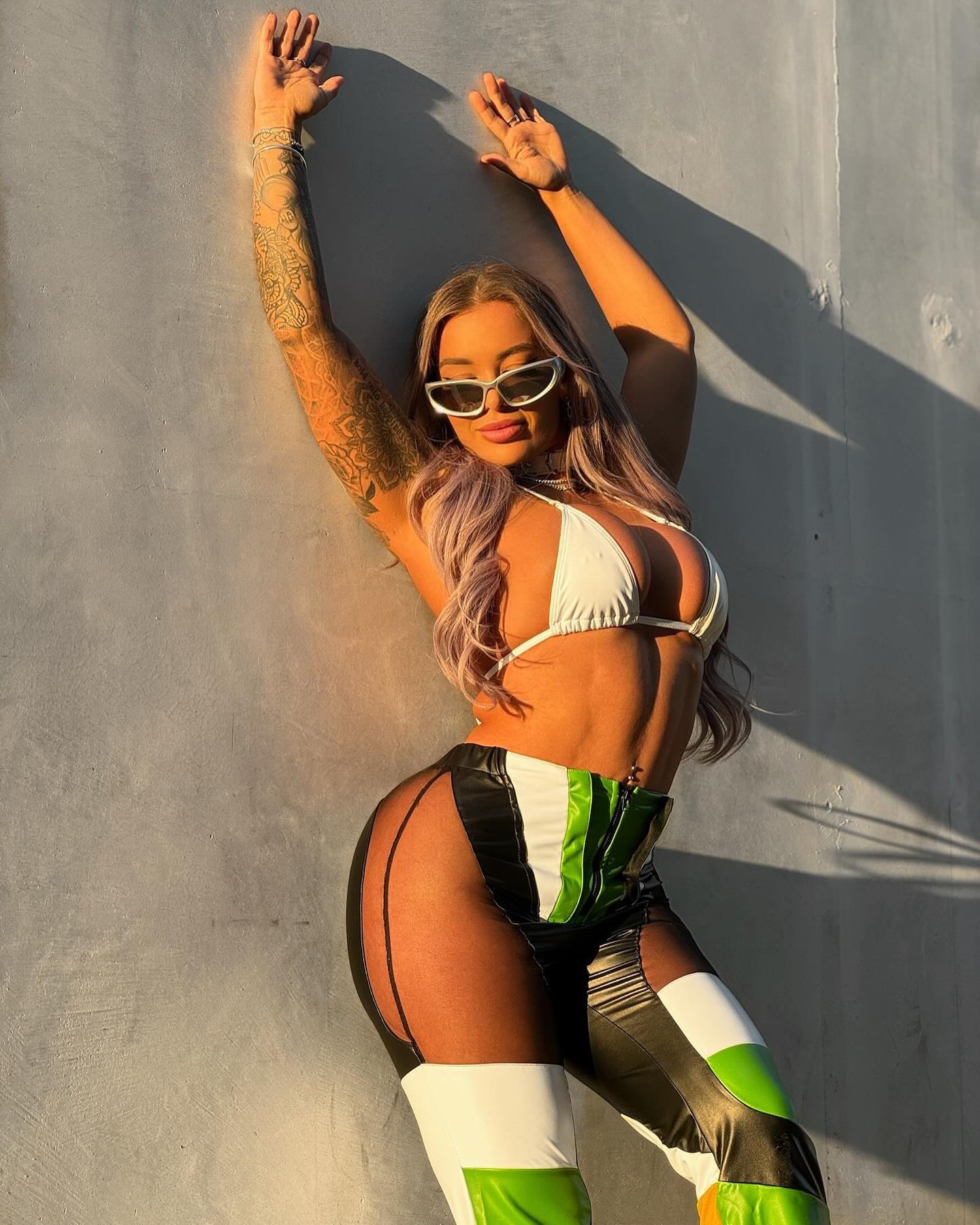 itshayleydavies instagram image archive image