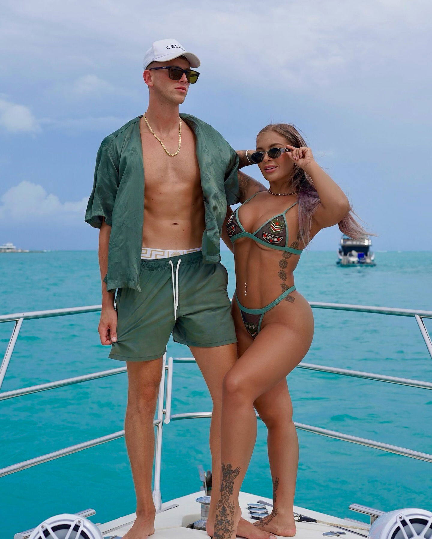 itshayleydavies instagram image archive image