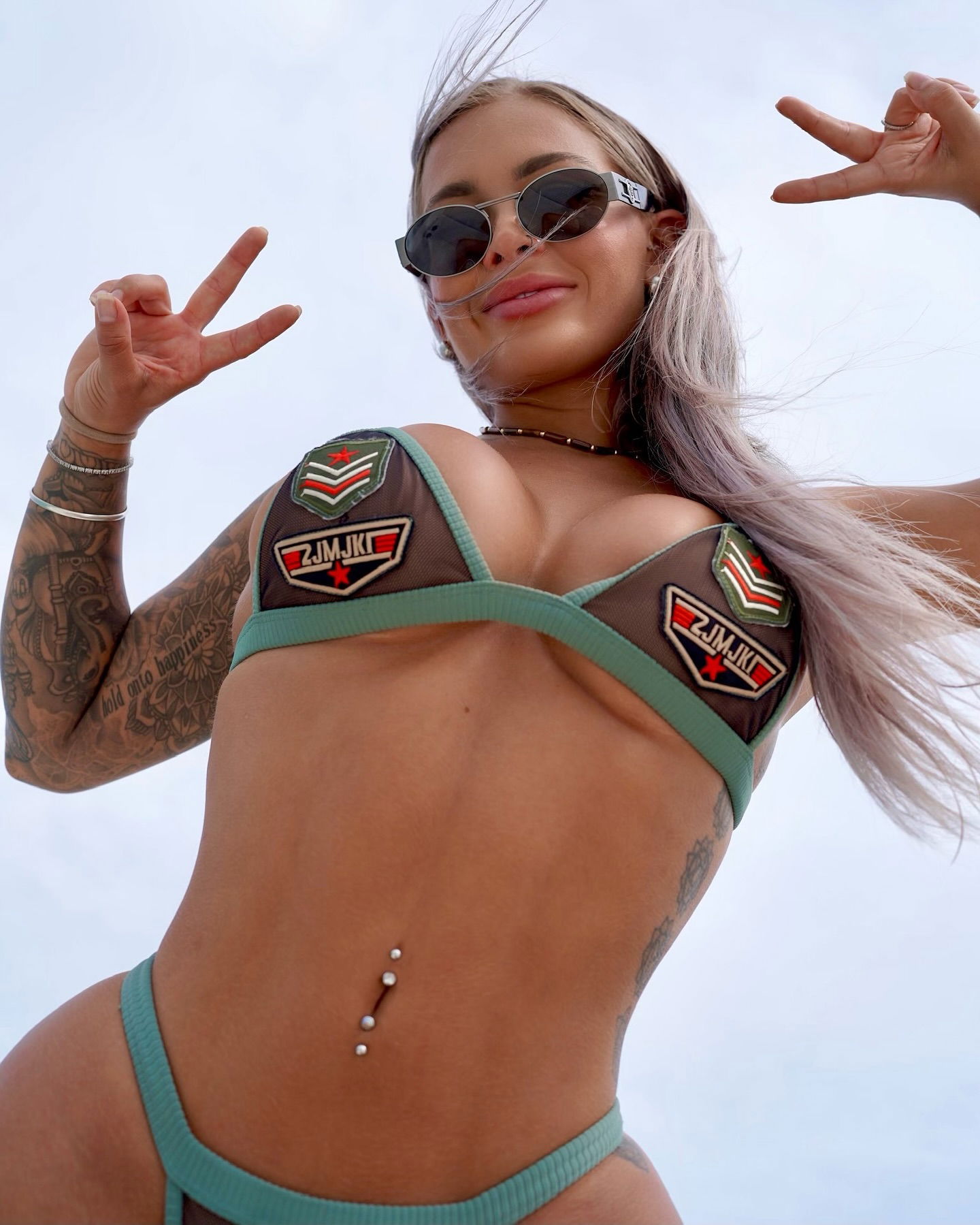 itshayleydavies instagram image archive image