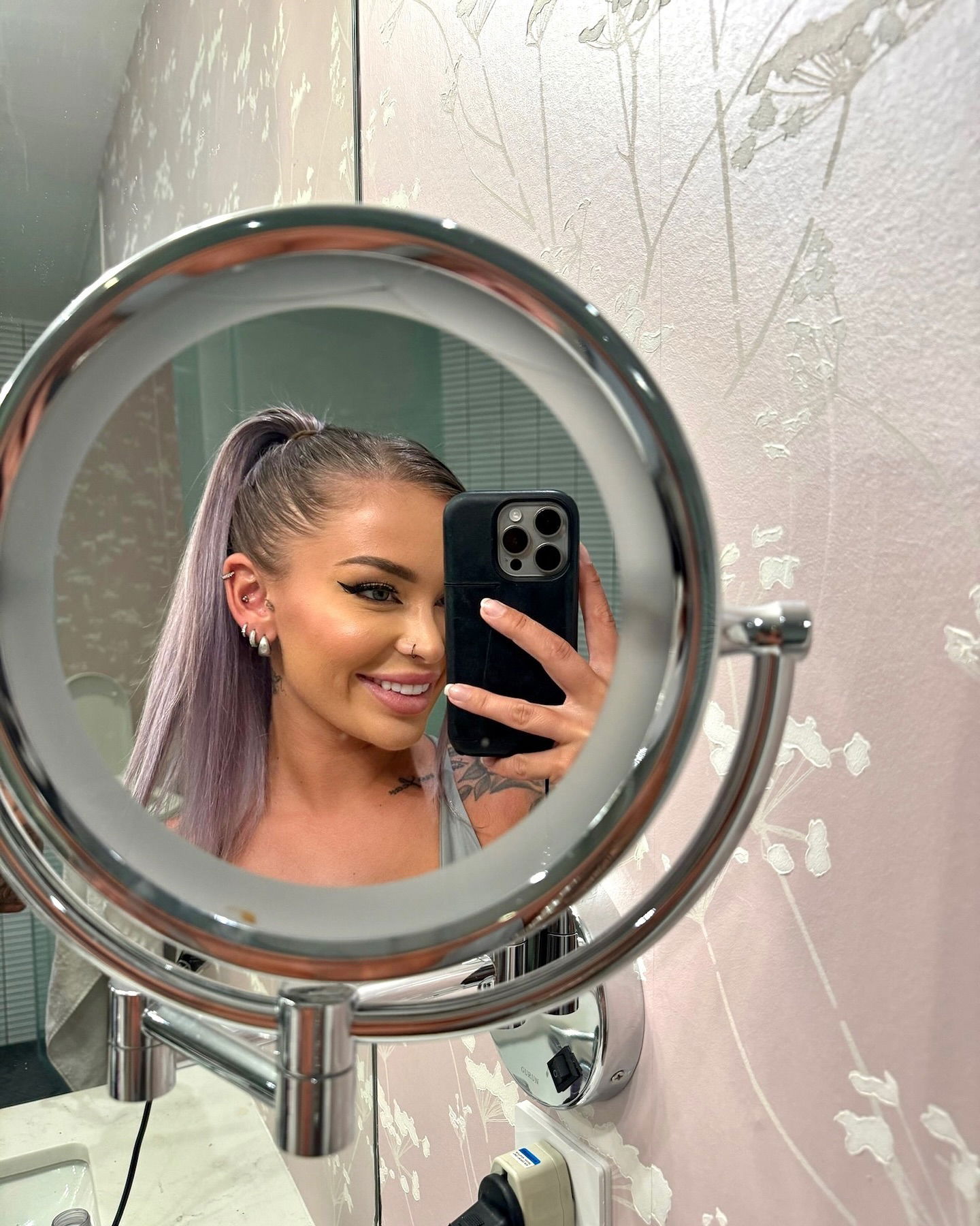 itshayleydavies instagram image archive image