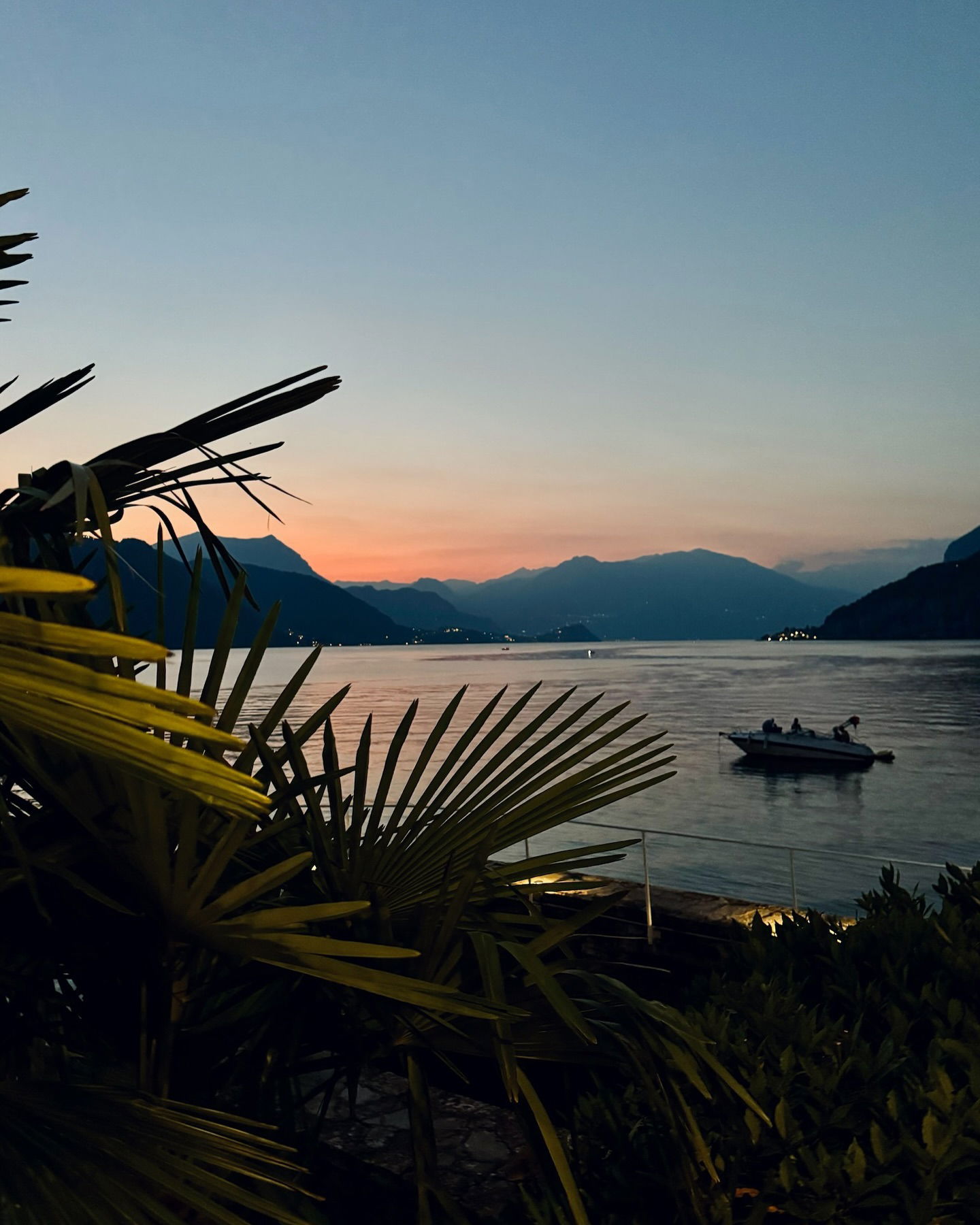 itshayleydavies instagram image archive image