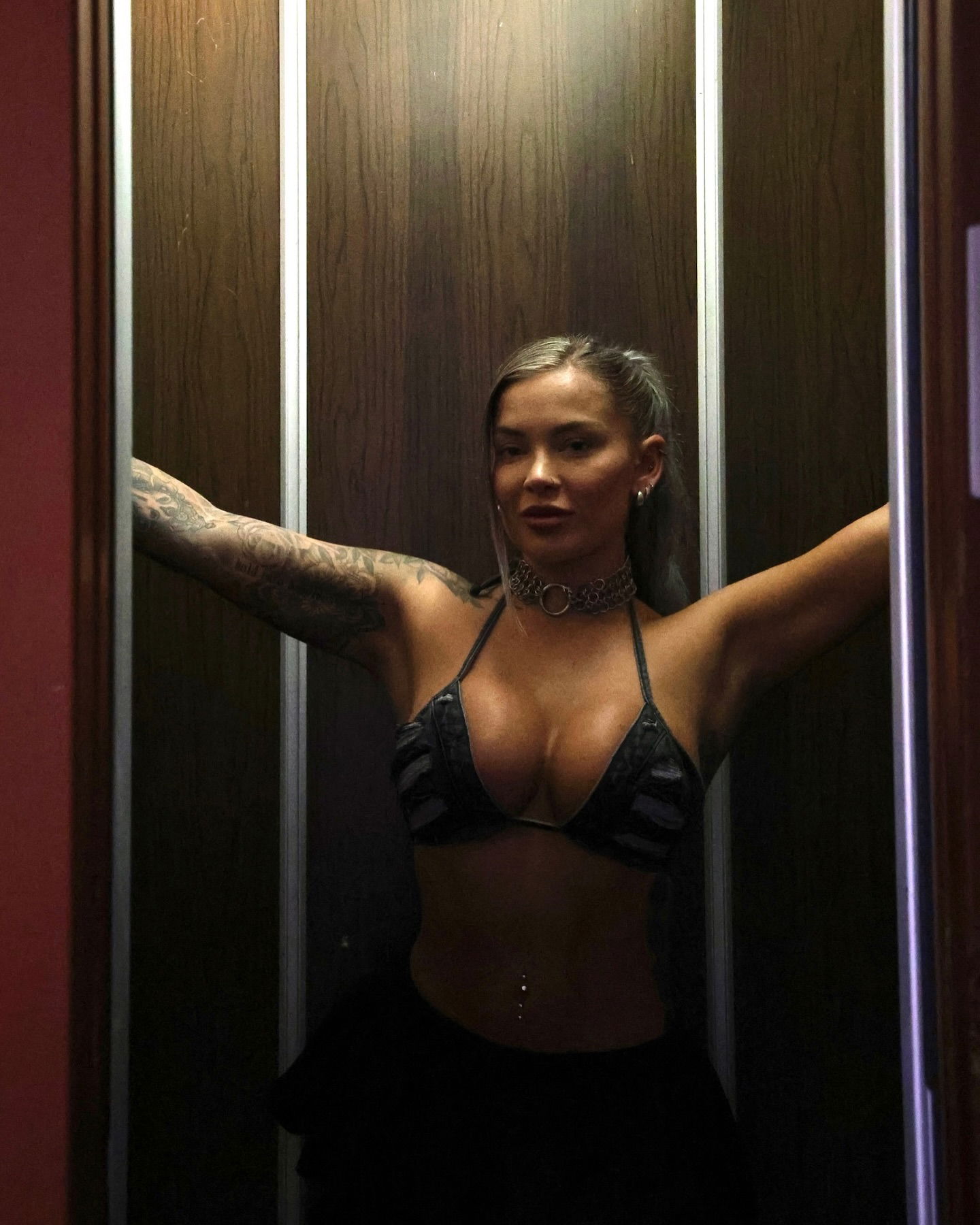 itshayleydavies instagram image archive image