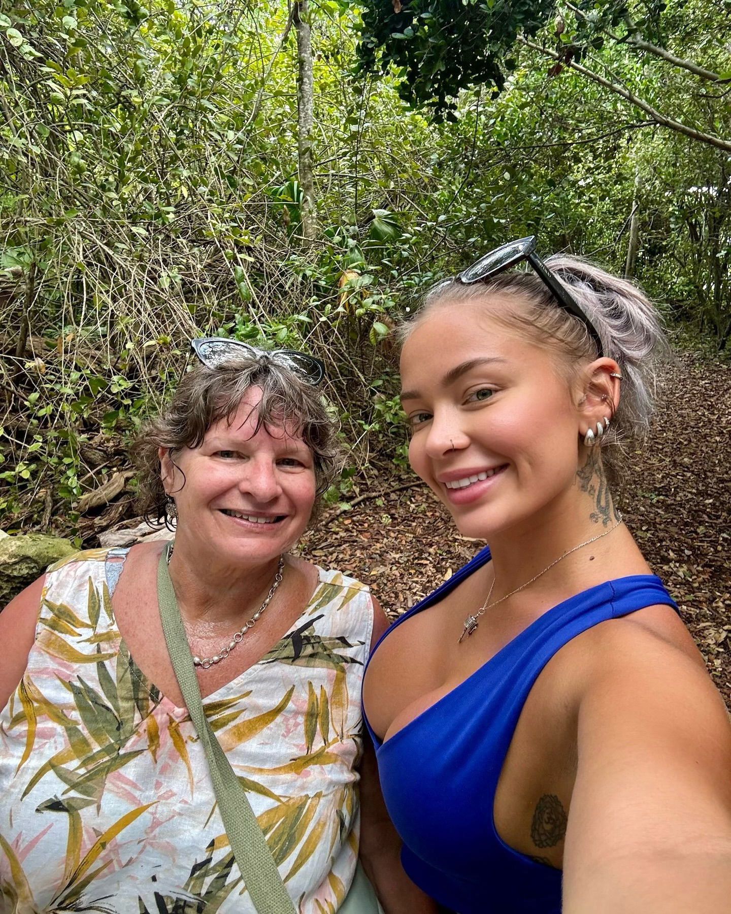 itshayleydavies instagram image archive image