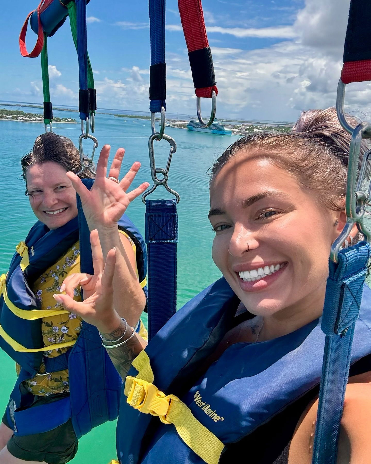 itshayleydavies instagram image archive image