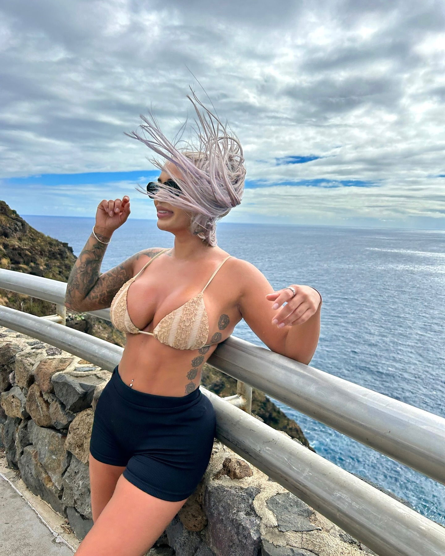 itshayleydavies instagram image archive image