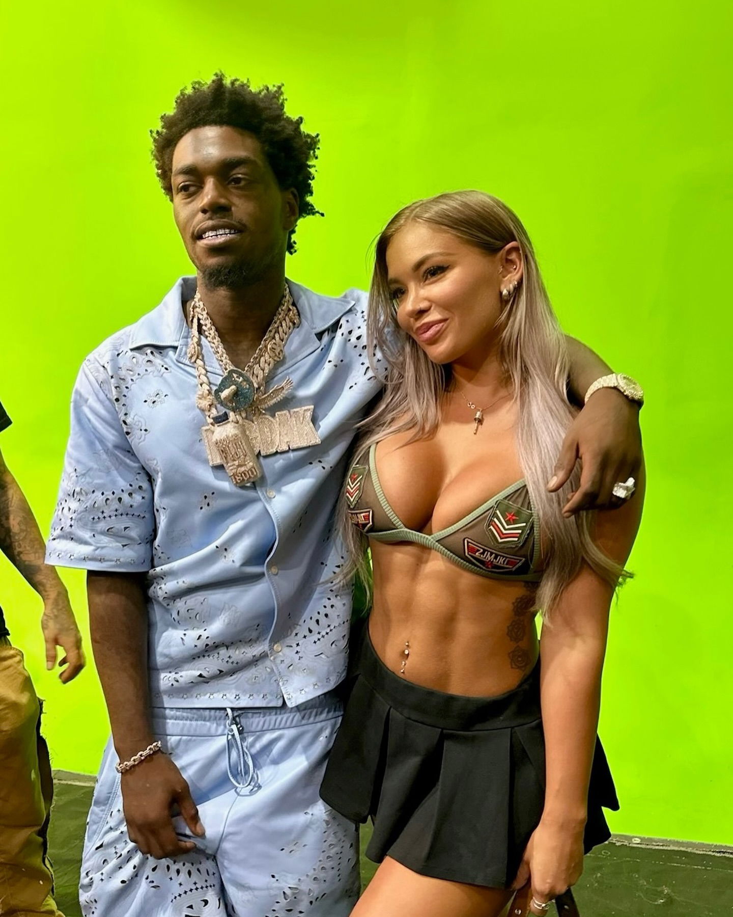 itshayleydavies instagram image archive image