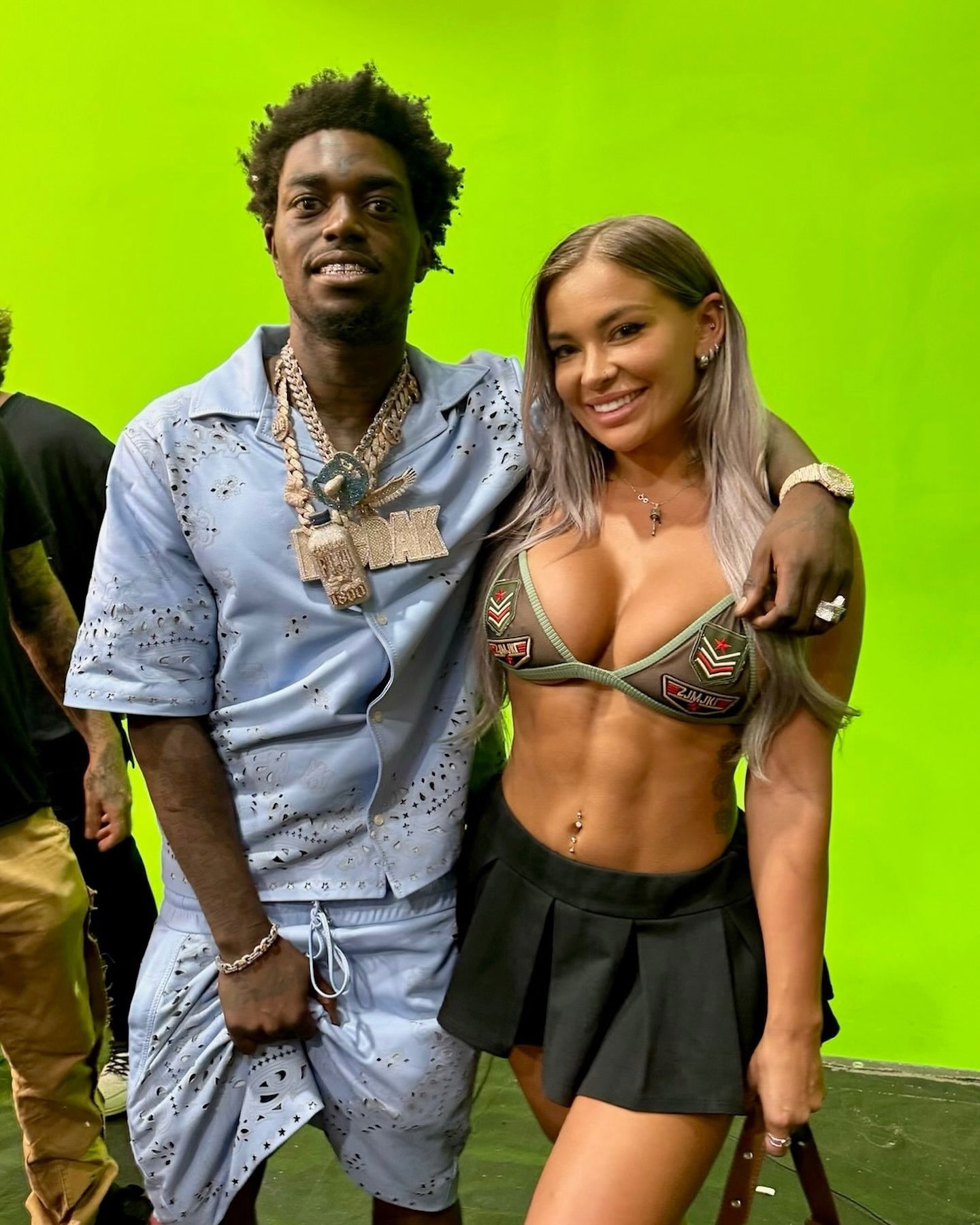 itshayleydavies instagram image archive image