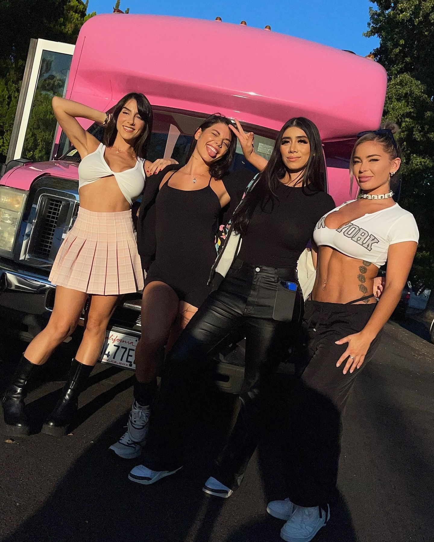 itshayleydavies instagram image archive image