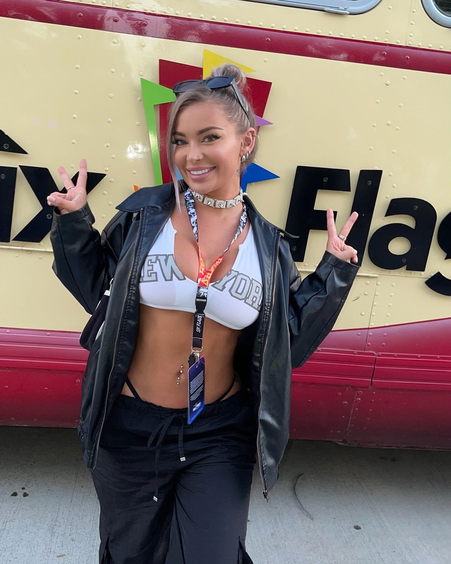 itshayleydavies instagram image archive image