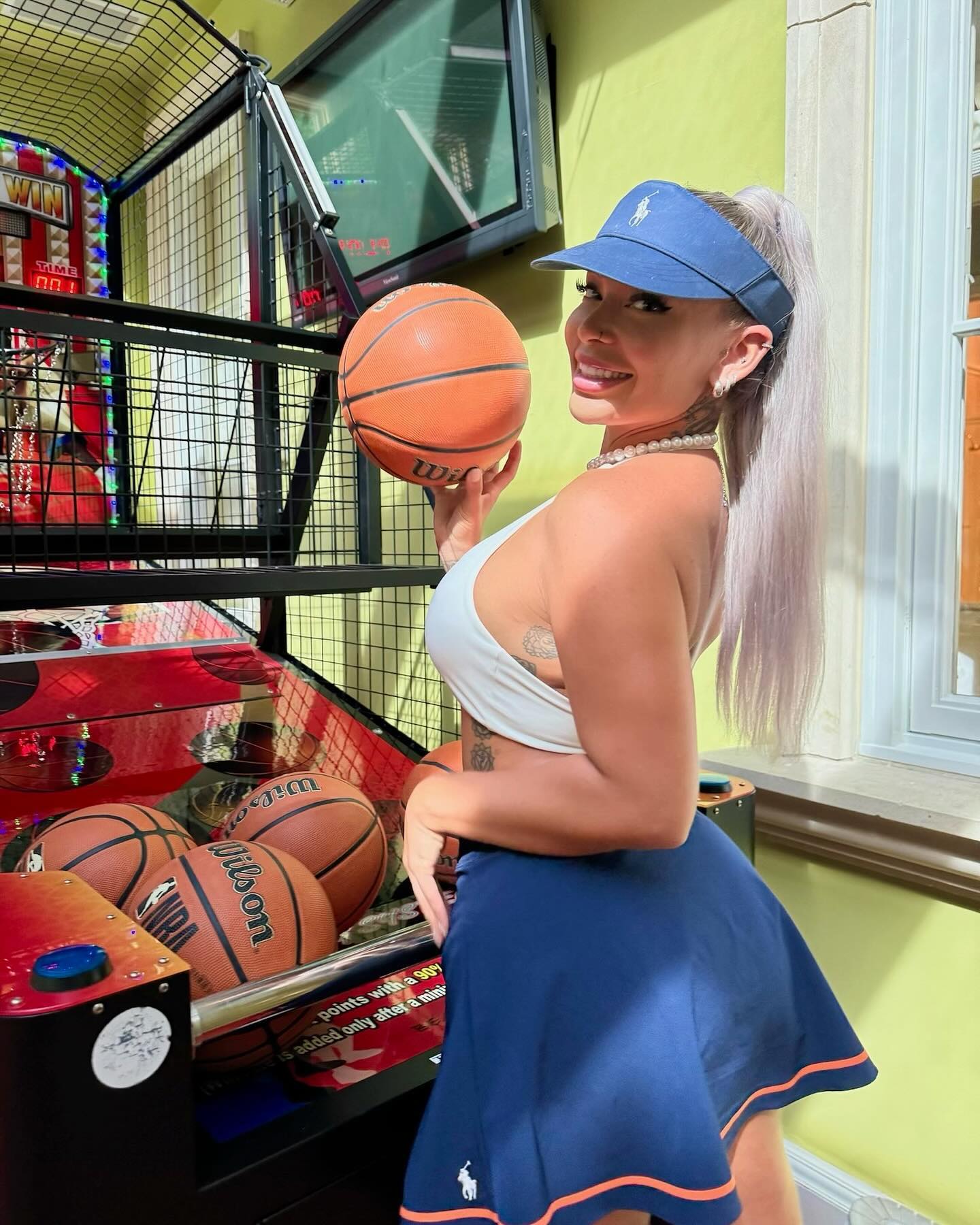 itshayleydavies instagram image archive image