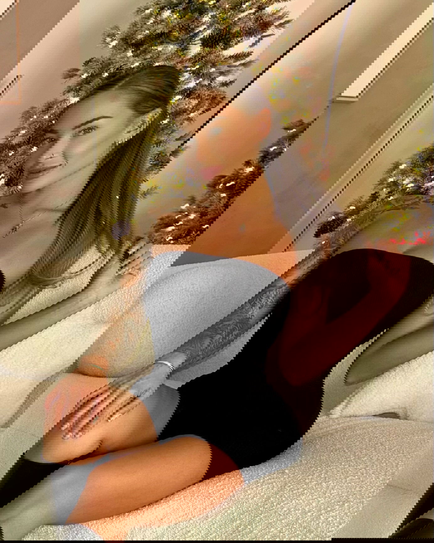 itshayleydavies instagram image archive image