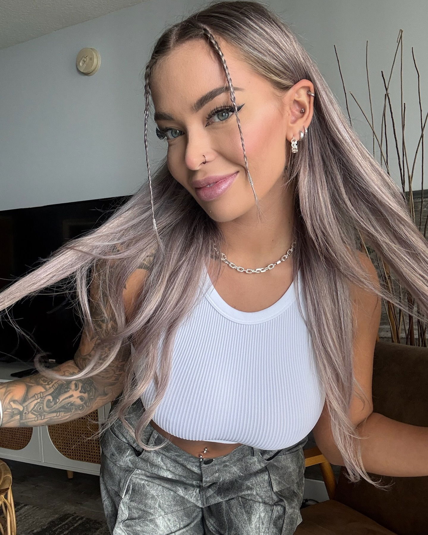 itshayleydavies instagram image archive image