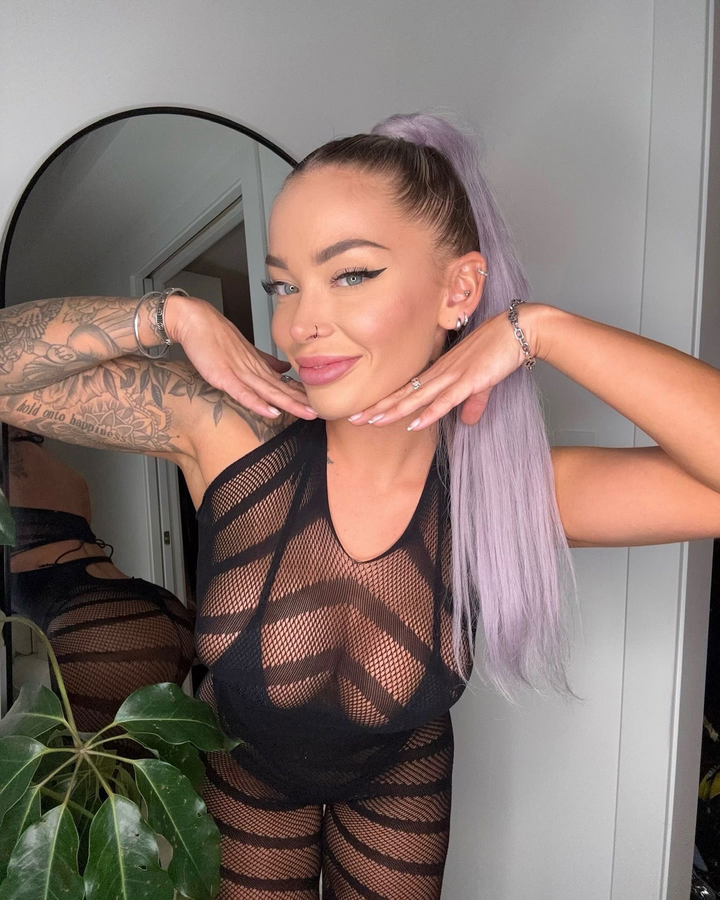 itshayleydavies instagram image archive image