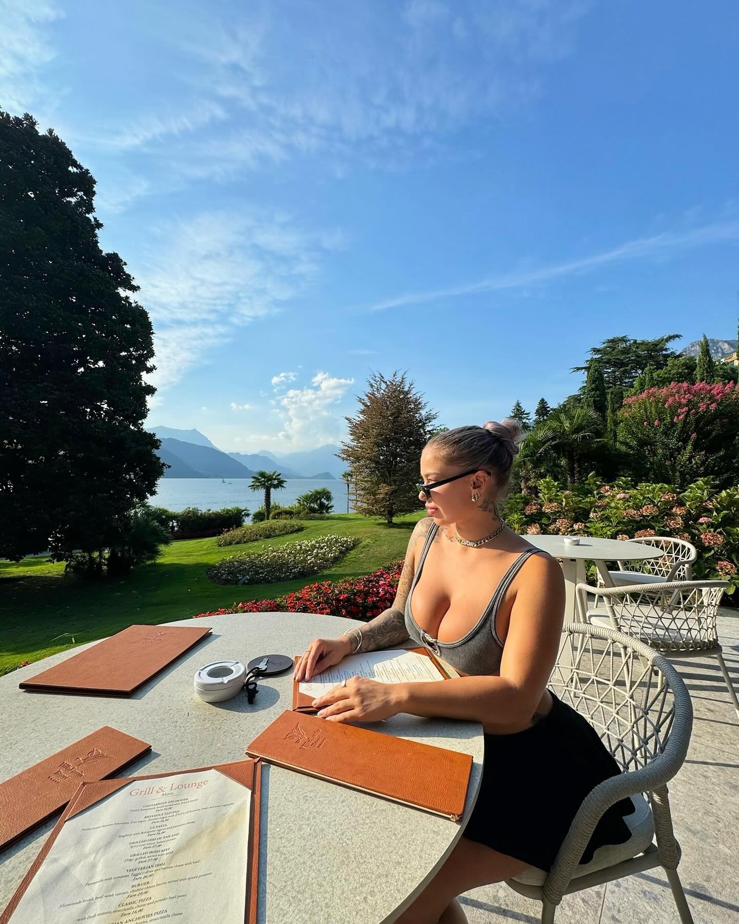 itshayleydavies instagram image archive image