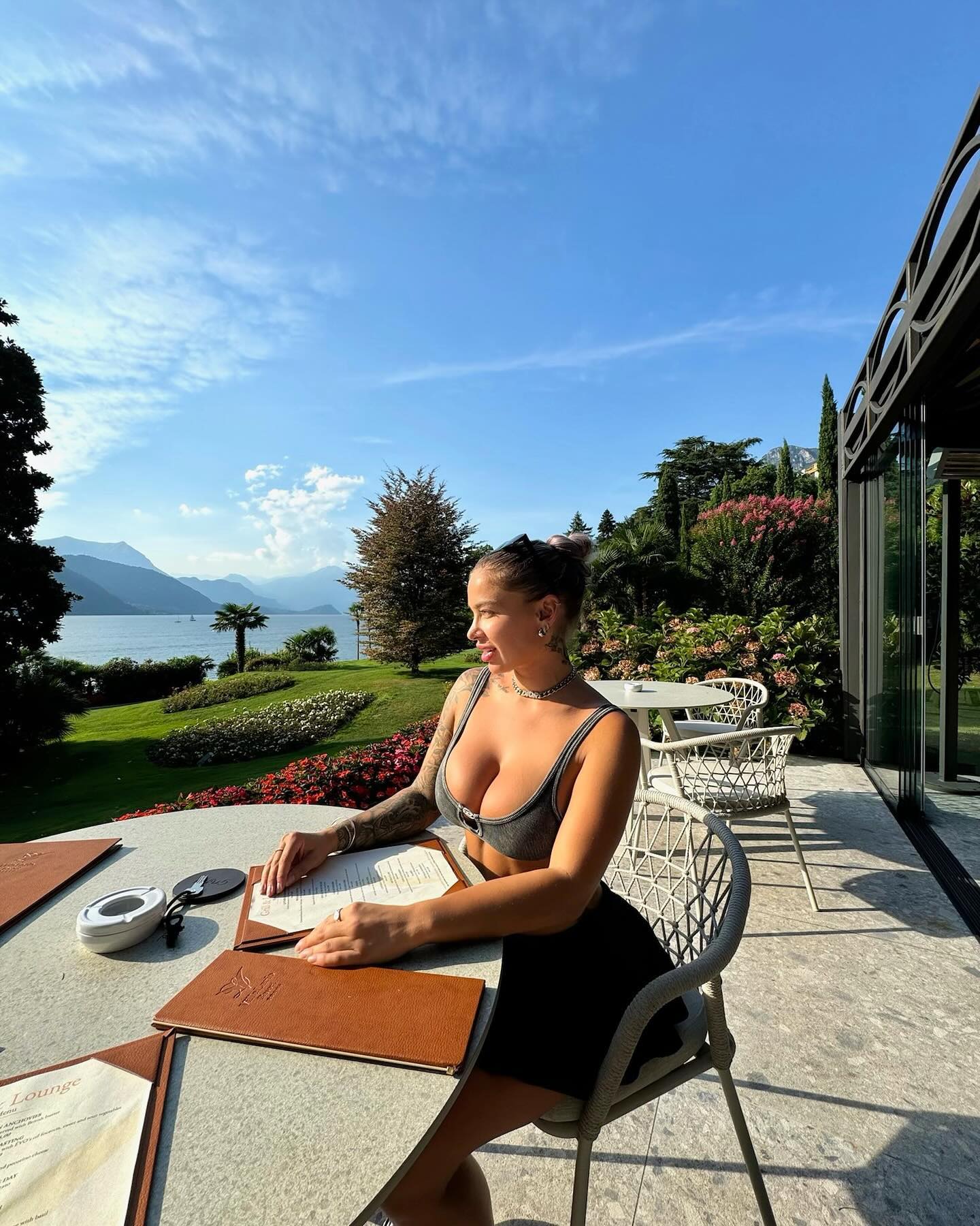 itshayleydavies instagram image archive image