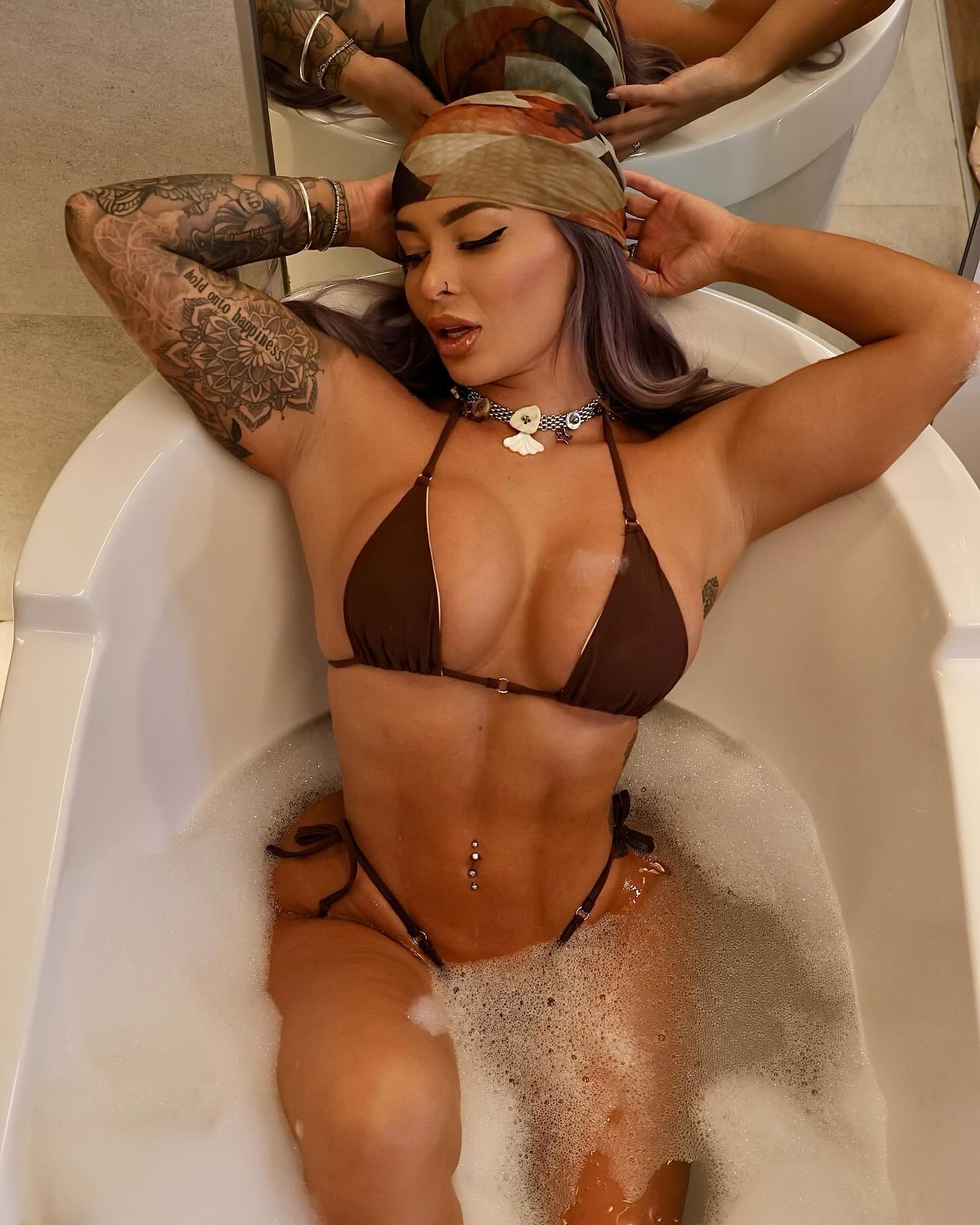 itshayleydavies instagram image archive image