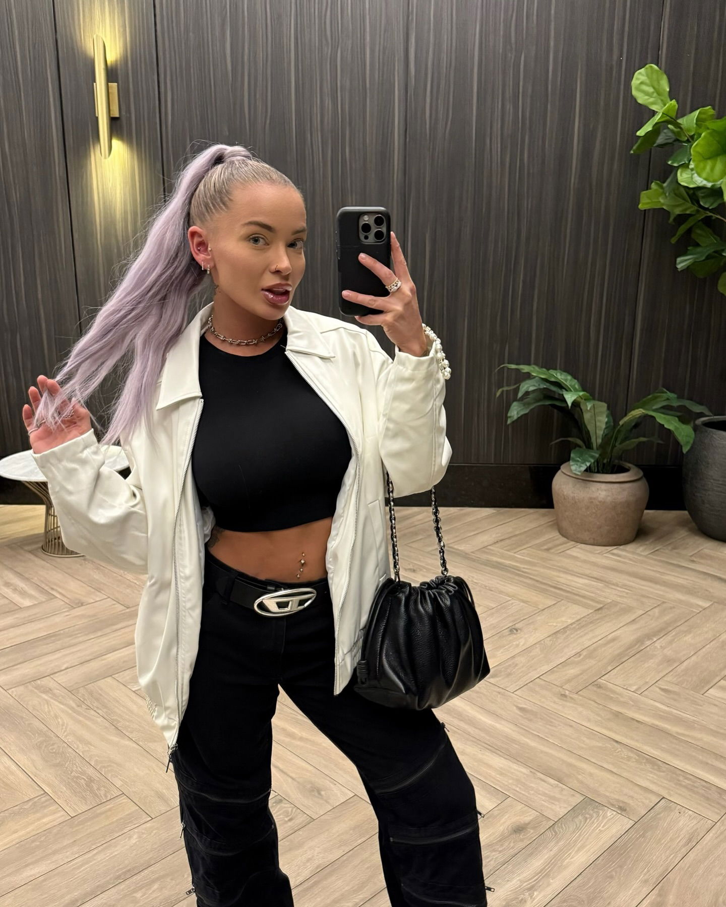 itshayleydavies instagram image archive image