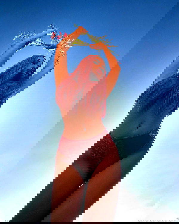 itsilanosh itsilanosh archive image