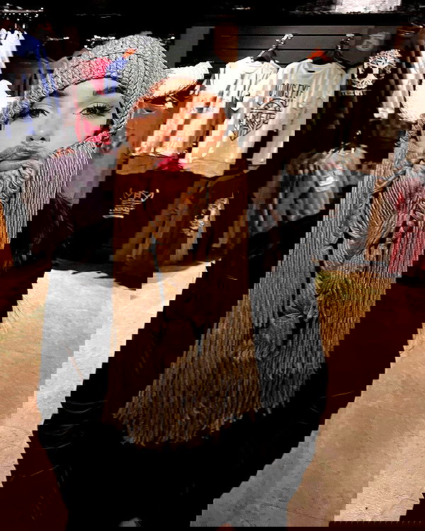 itsilanosh itsilanosh archive image