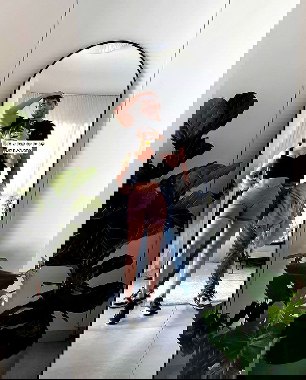 itsilanosh itsilanosh archive image