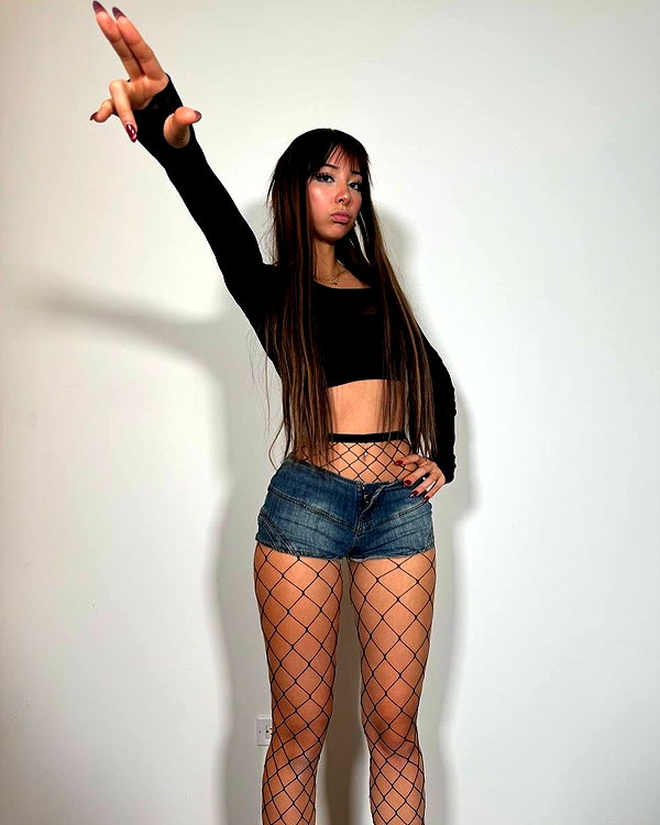 itsizzyskye instagram image archive image