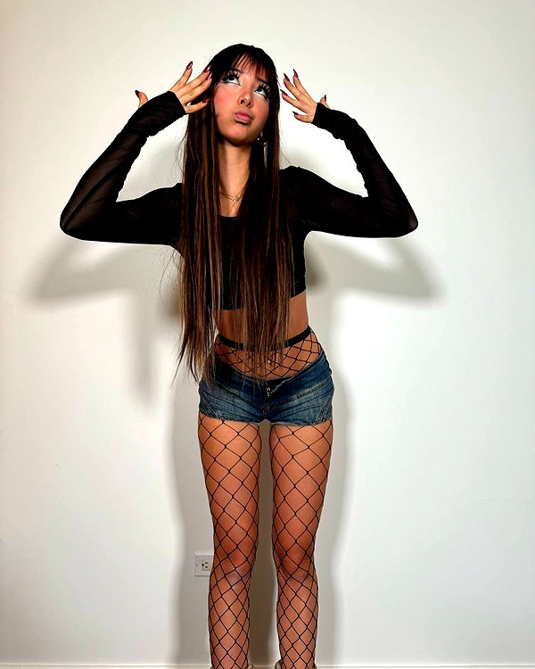 itsizzyskye instagram image archive image