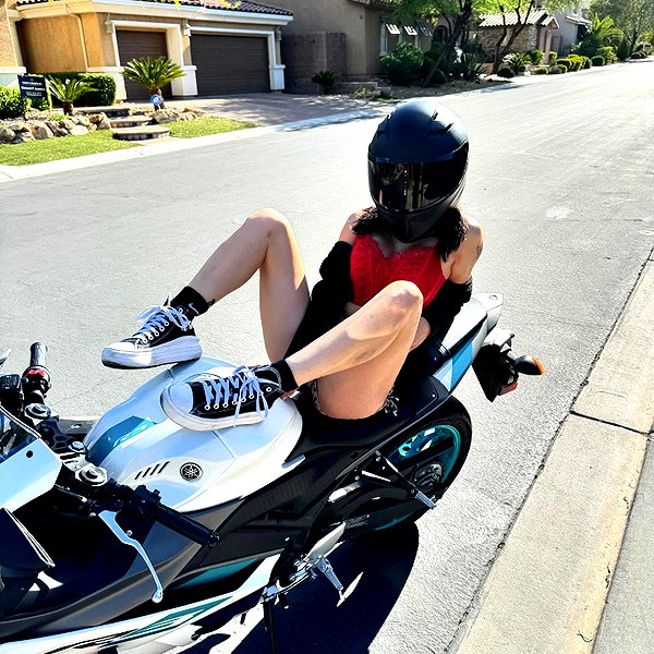 itskarlianne instagram image archive image
