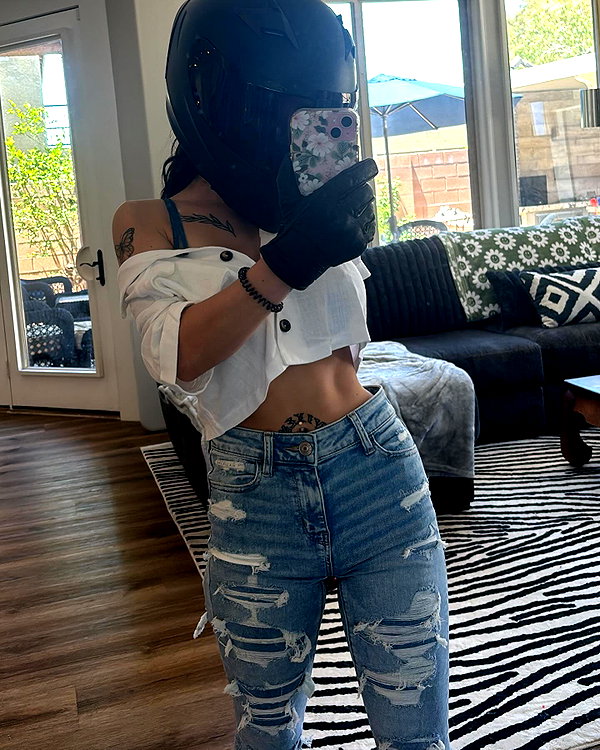 itskarlianne instagram image archive image