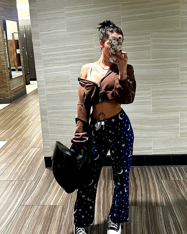 itskarlianne instagram image archive image