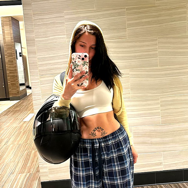 itskarlianne instagram image archive image