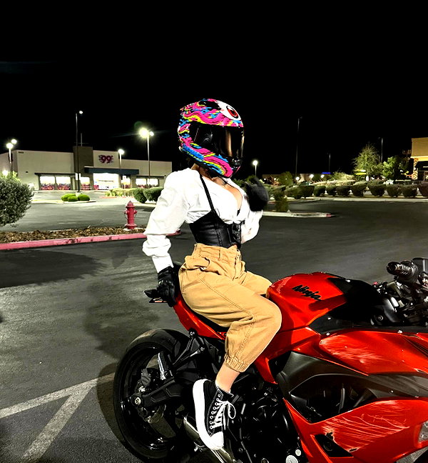 itskarlianne instagram image archive image