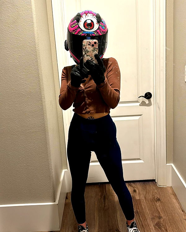 itskarlianne instagram image archive image