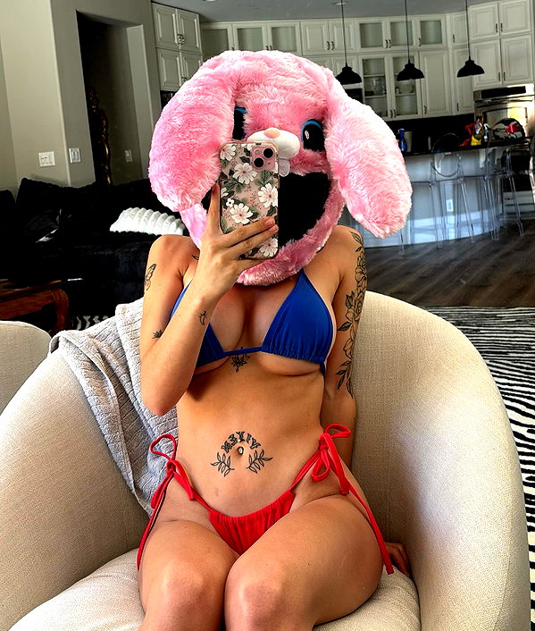 itskarlianne instagram image archive image